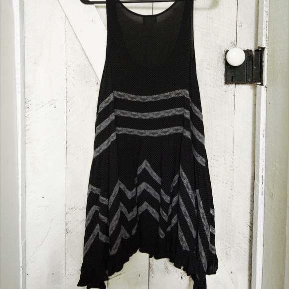 Black Tunic - Picture 5 of 5